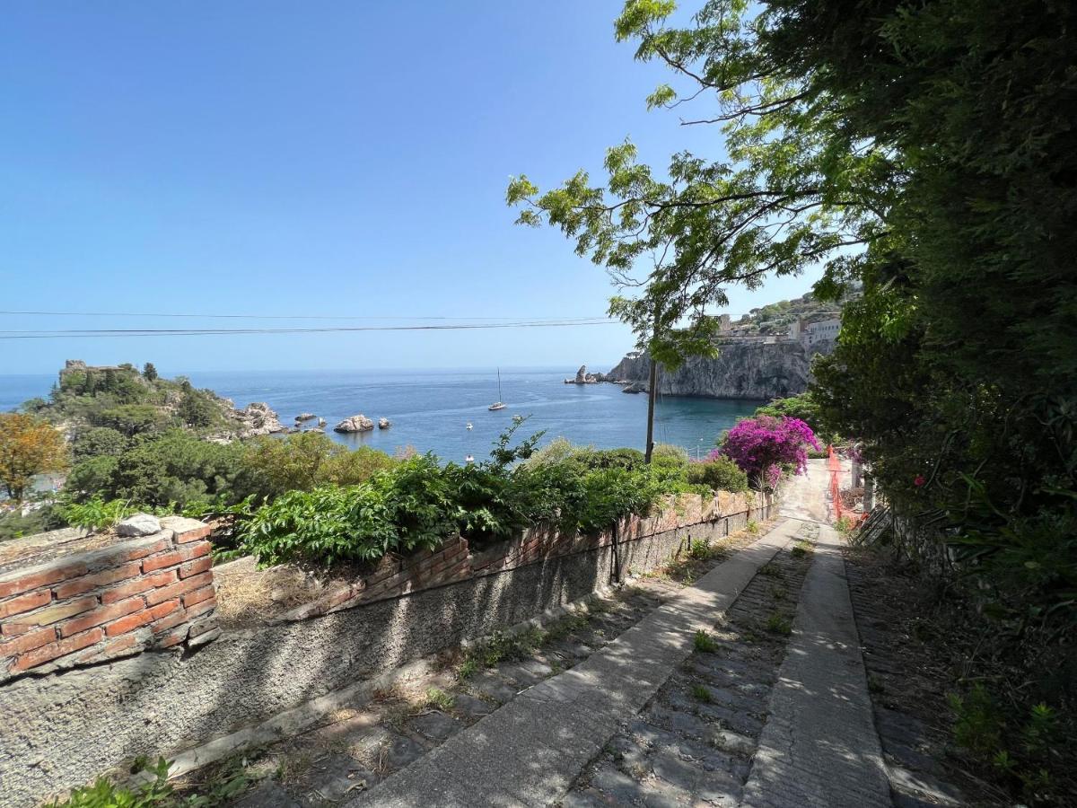 Isola Bella - Rooms Il Pescatore Taormina Exterior photo