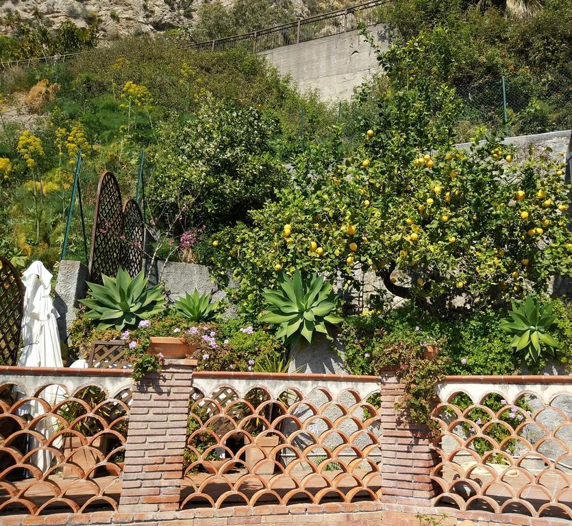 Isola Bella - Rooms Il Pescatore Taormina Exterior photo